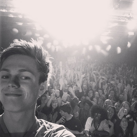 Fuente: Caspar Lee